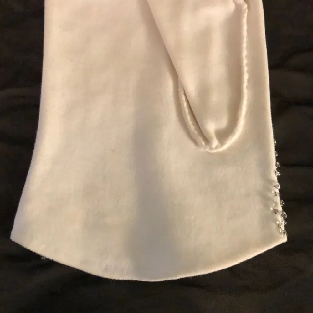 Vintage White Ladies Gloves With Clear Beading